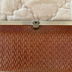 Patricia Nash Textured Vintage Wallet